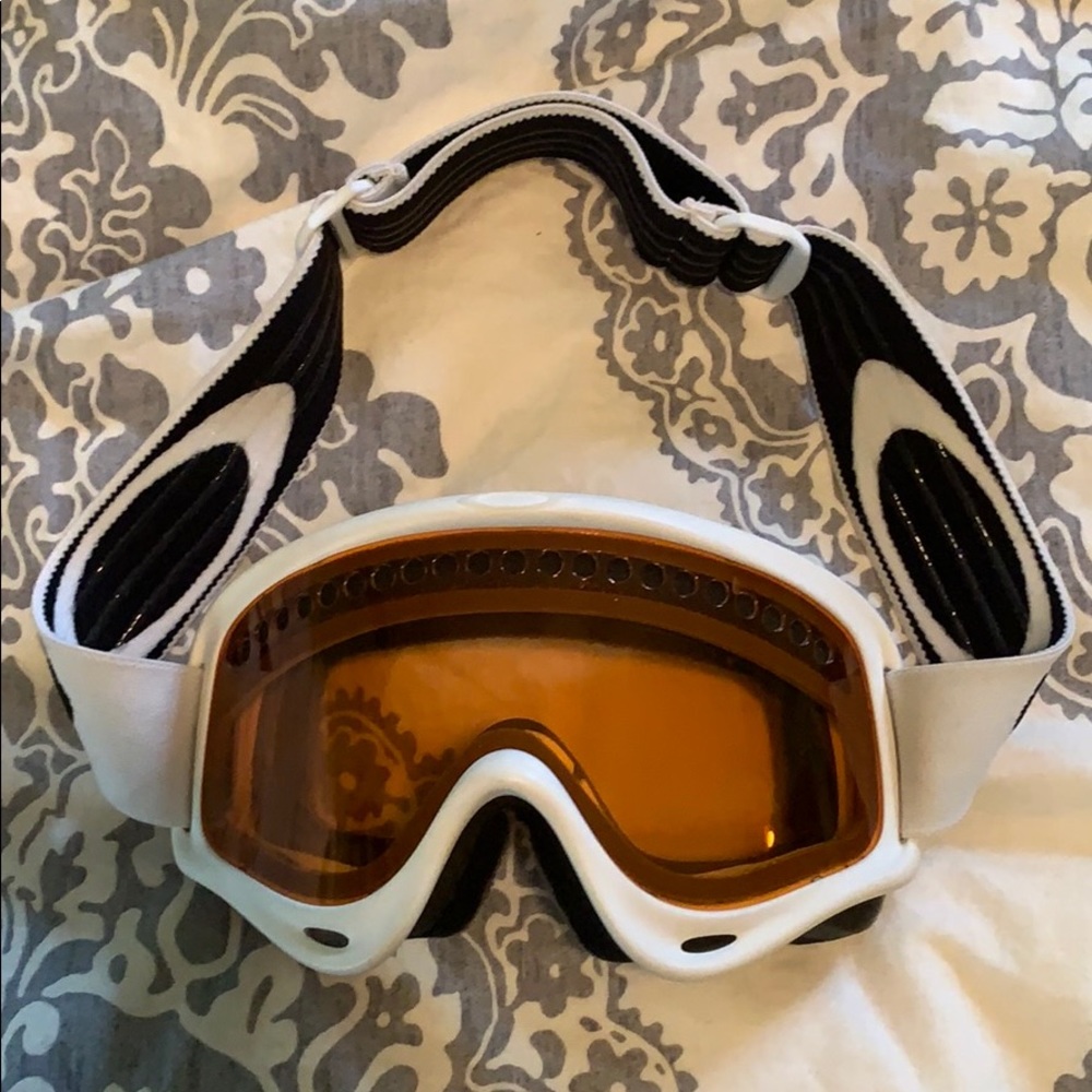 Oakley youth goggles
